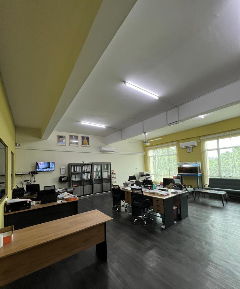 Pejabat Pentadbiran 2